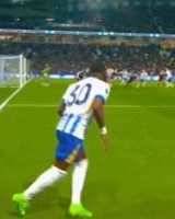 开运体育手机APP下载-滑跪怒吼庆祝！拉什福德接长传单刀破门，2场比赛打进3球