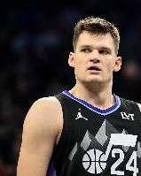 开云-没啥出手权！凯斯勒6中3得7分9板1助1断2帽 正负值-23